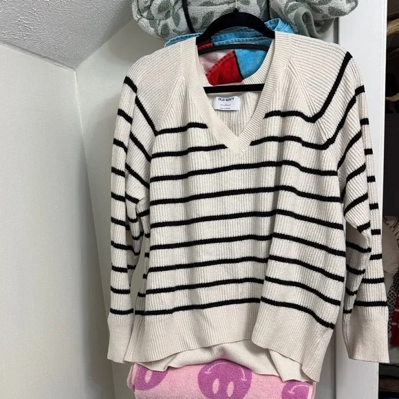 Old Navy Cream and Black Striped V-Neck Sweater - Picture 2 of 4